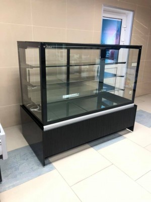 Кондитерская витрина VDL 158А