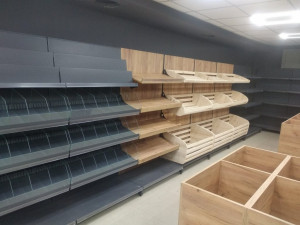 Wall confectionery rack