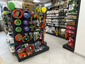 trade rack with perforation