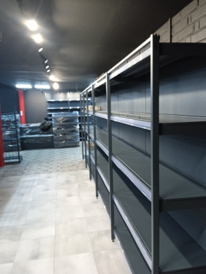 Rack with front leg